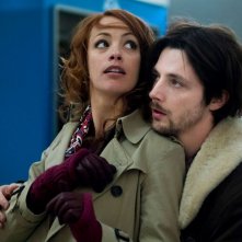 Il paradiso degli orchi: Raphaël Personnaz con Bérénice Béjo sono Benjamin e Zia Julia in una scena