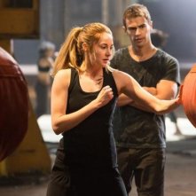 Divergent: Shailene Woodley e Theo James si allenano