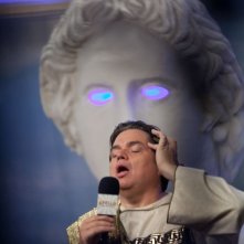 Gods Behaving Badly: Oliver Platt in una scena