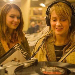 Nobody Owns Me: Saga Samuelsson in una scena