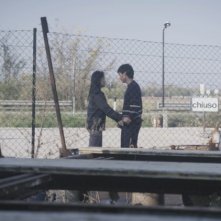 Se chiudo gli occhi non sono più qui: Hazel Morillo e Mark Manaloto in una scena