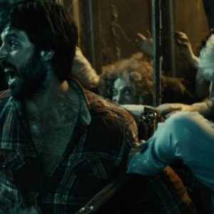 Hugo Silva in azione in Las brujas de Zugarramurdi