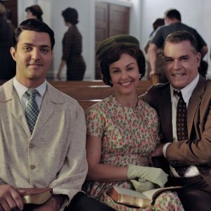 The Identical: Blake Rayne, Ashley Judd e Ray Liotta nella prima immagine promozionale
