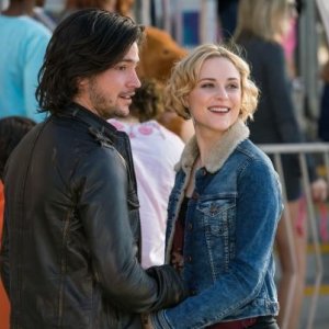 10 Things I Hate About Life: una bella immagine di Thomas McDonell ed Evan Rachel Wood