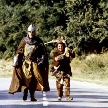 Jean Reno e Christian Clavier in una scena del film I visitatori