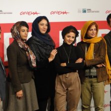Acrid: le protagoniste femminili del film posano col regista e Mohammad Reza Ghaffari a Roma 2013