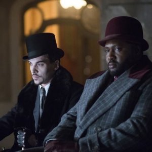 Dracula: Jonathan Rhys Meyers e Nonso Anozie nell'episodio A Whiff of Sulphur