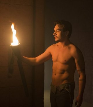 Dracula: Jonathan Rhys Meyers nell'episodio Goblin Merchant Men