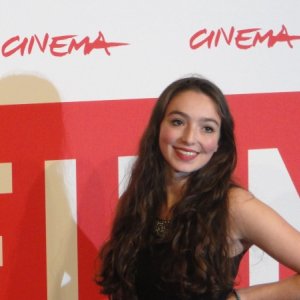 Sitting Next to Zoe: l'attrice Lea Bloch durante il photocall a Roma 2013