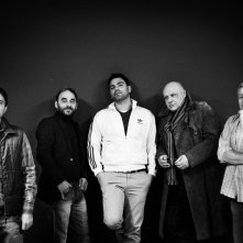 Take five: Carmine Paternoster, Salvatore Striano, Salvatore Ruocco, Peppe Lanzetta, Gaetano Di Vaio in una foto promozionale