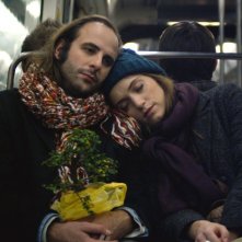 2 automnes 3 hivers: Vincent Macaigne in una scena insieme a Maud Wyler