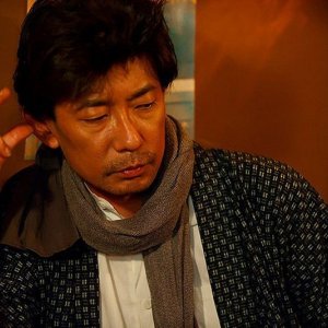 A Woman and War: Masatoshi Nagase in una scena