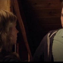 Cameron Deane Stewart e Allie Gonino in una scena di Geography Club