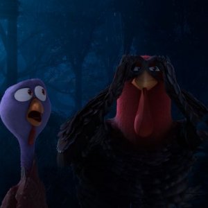 Free Birds - Tacchini in fuga: una scena notturna tra pennuti tratta dal film