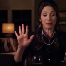 Marin Hinkle in una scena di Geography Club