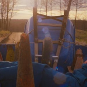 Prince Avalanche: Emile Hirsch in una scena del film