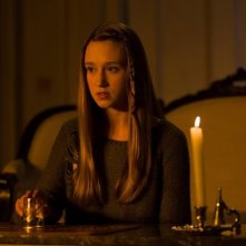 Taissa Farmiga in Coven, terza stagione di American Horror Story, episodio 'The Axeman Cometh'