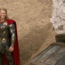 Thor: The Dark World, Chris Hemsworth e il suo martello sul set