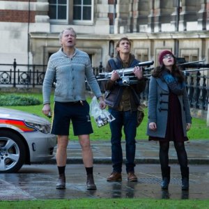 Thor: The Dark World, Jonathan Howard con Kat Dennings e Stellan Skarsgård in una scena