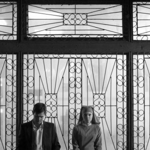 Ida: Dawid Ogrodnik con Agata Trzebuchowska in una scena del dramma di Pawel Pawlikowski