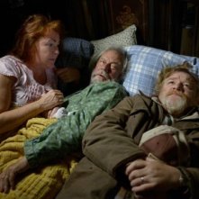 The Grand Seduction: Brendan Gleeson con Mary Walsh e Gordon Pinsent in una scena