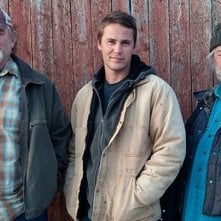 The Grand Seduction: Brendan Gleeson con Taylor Kitsch e Gordon Pinsent in una foto promozionale