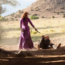 Sweetwater: January Jones è spietata in una scena del film