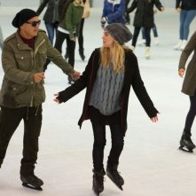 Indovina chi viene a Natale?: Claudio Bisio con Claudia Gerini in una scena