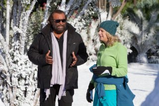 Indovina chi viene a Natale?: Diego Abatantuono con Angela Finocchiaro in una scena