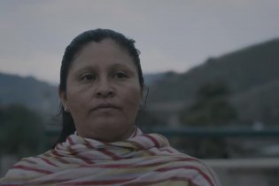 Trailer Italiano - Qui e là