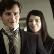 C.O.G.: Jonathan Groff e Casey Wilson in una scena