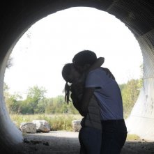 Suzanne: Sara Forestier e Paul Hamy in una scena del film