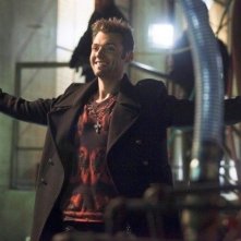 Arrow: Seth Gabel in una scena dell'episodio della stagione 2, State v. Queen