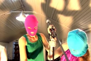 Trailer - Pussy Riot: A Punk Prayer