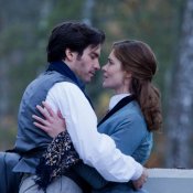 Anna Karenina Vittoria Puccini E Santiago Cabrera In Una Scena Della Fiction Rai 293814
