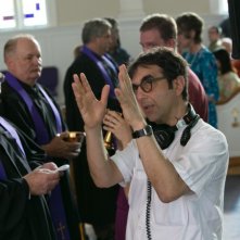 Devil's Knot: il regista Atom Egoyan spiega una scena alle comparse