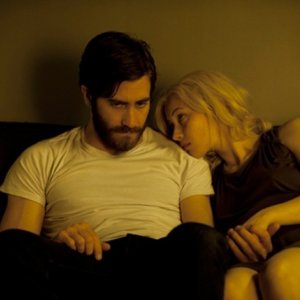 Enemy: Jake Gyllenhaal e Sarah Gadon in un momento intimo