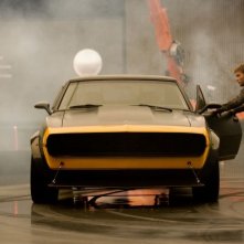 Transformers: Age of Extinction: Mark Wahlberg e Jack Reynor in una scena