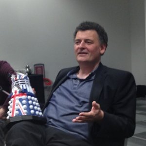 L'autore Steven Moffat alla Doctor Who Official 50th Celebration