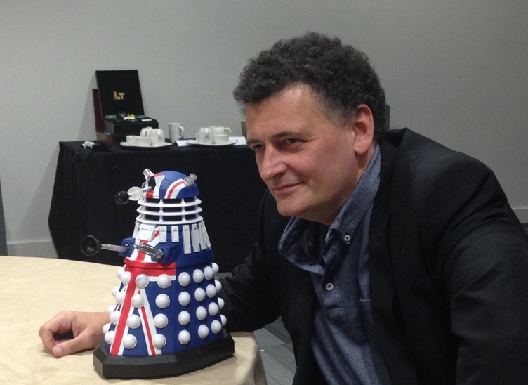 Un Entusiasta Steven Moffat Alla Doctor Who Official 50Th Celebration 294097