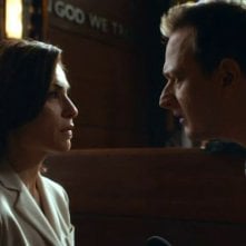 The Good Wife: Julianna Margulies e Josh Charles in una scena dell'episodio The Decision Tree