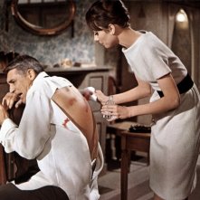Cary Gran e Audrey Hepburn in Sciarada (1963)