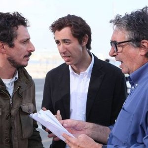 Colpi di fortuna: Luca Bizzarri con Paolo Kessisoglu e Neri Parenti sul set