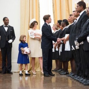 The Butler - Un maggiordomo alla Casa Bianca: James Mardsen in una scena con Minka Kelly