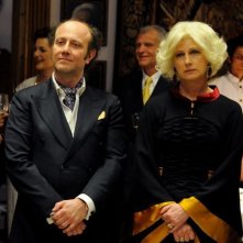 Un boss in salotto: Angela Finocchiaro in una scena con Alessandro Besentini