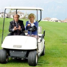 Un boss in salotto: Angela Finocchiaro in una scena del film con Alessandro Besentini