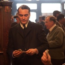 C'era una volta a New York: Joaquin Phoenix in una scena del film