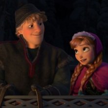 Frozen: Kristoff e Anna in una scena del film