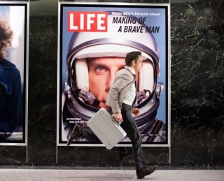 I sogni segreti di Walter Mitty: Ben Stiller corre verso i suoi sogni in una scena del film