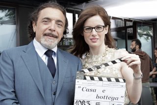 Casa e bottega: Sarah Maestri e Nino Frassica nella fiction